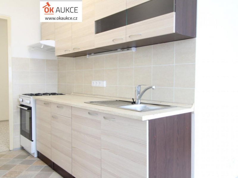 AUKCE PODNÁJMU - světlý byt 3KK (74m2) s dvěma balkony, Veleslavín