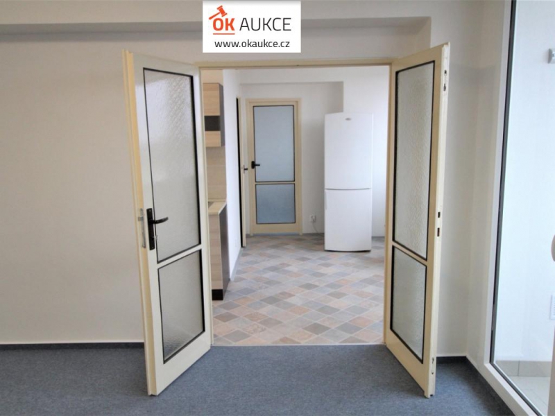 AUKCE PODNÁJMU - světlý byt 3KK (74m2) s dvěma balkony, Veleslavín