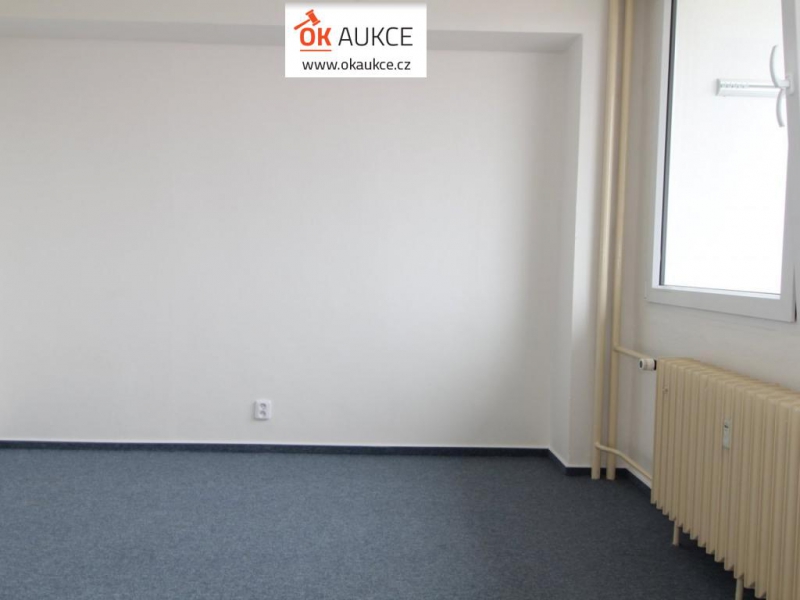 AUKCE PODNÁJMU - světlý byt 3KK (74m2) s dvěma balkony, Veleslavín